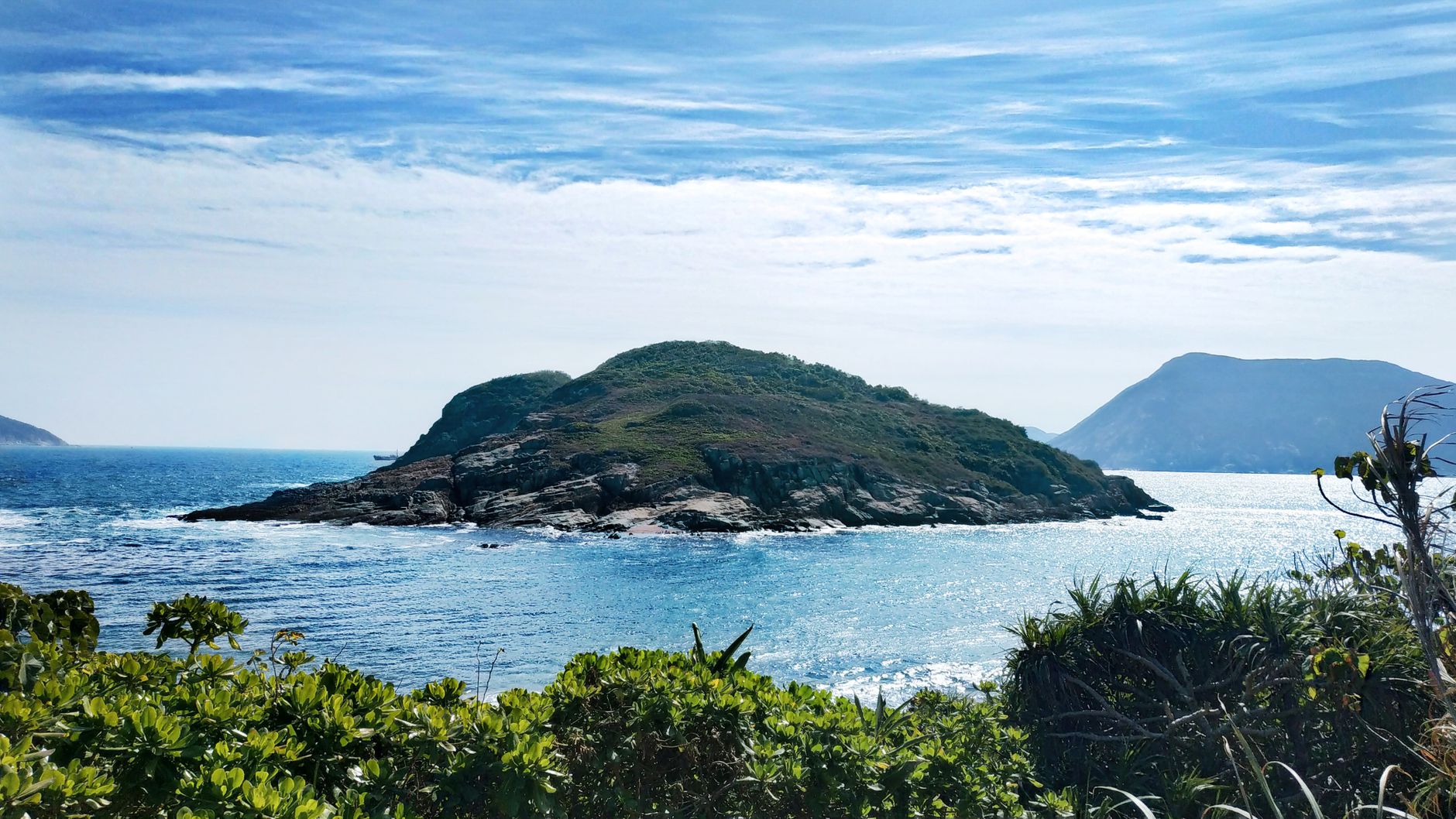 藍天下的香港離島海景